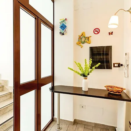 아파트 Seaview Terrace Sunny *